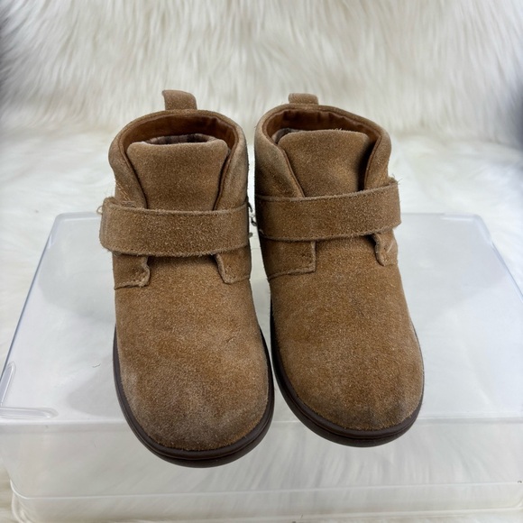 UGG Kids Brown Suede Boots size 10 - Picture 1 of 9